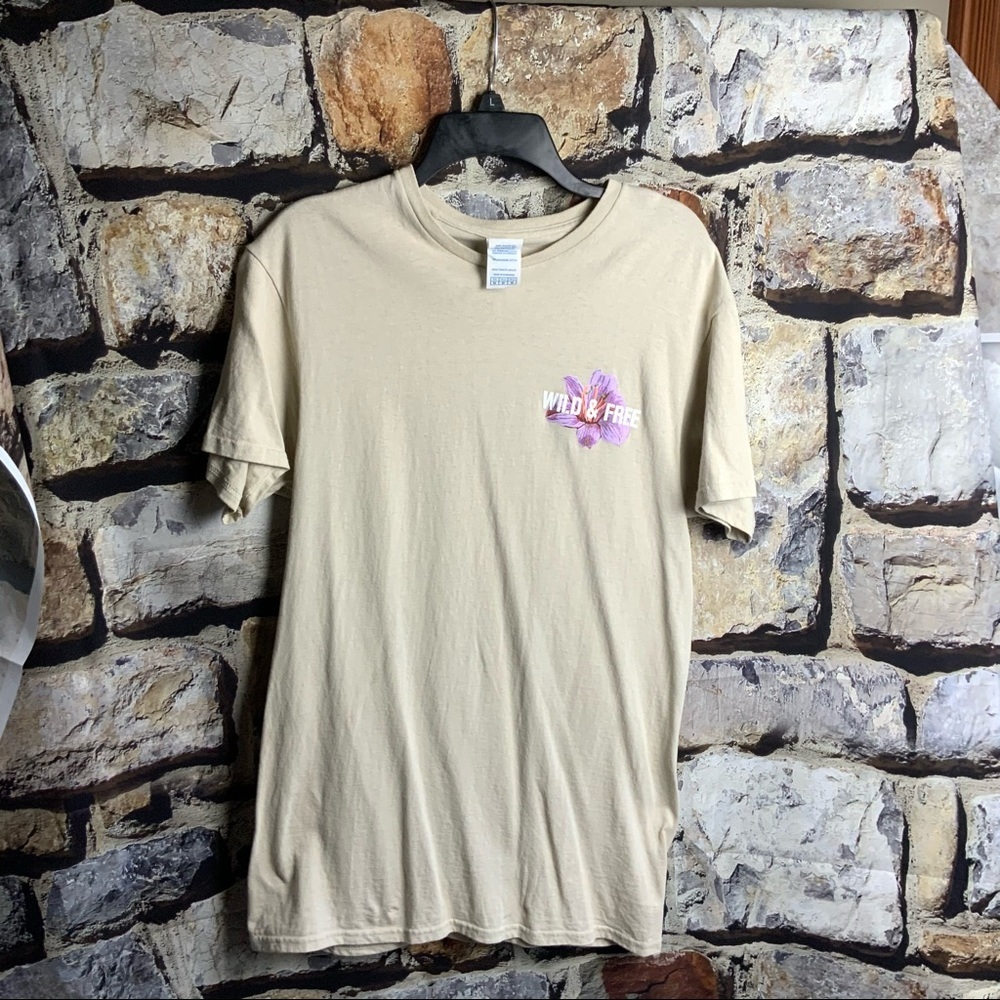 Delta Khaki Floral Wild & Free TShirt Men M